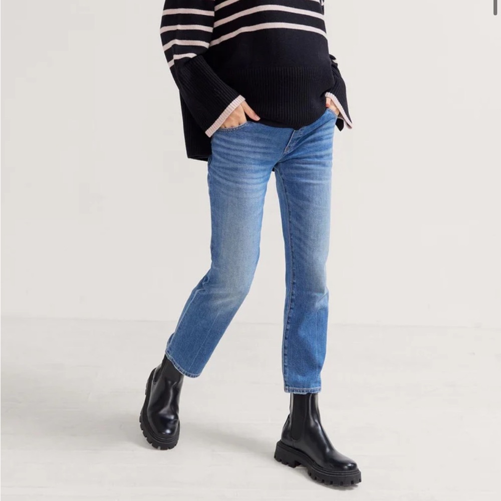 Hatch Straight Leg Maternity Jeans in Light/Medium Blue